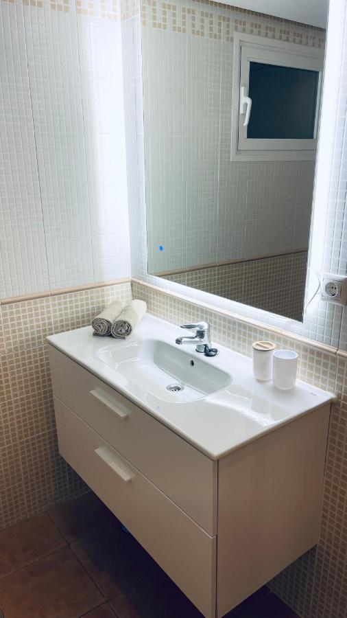 Beautiful 1 Bedroom Apartment In Albir Альбир Экстерьер фото